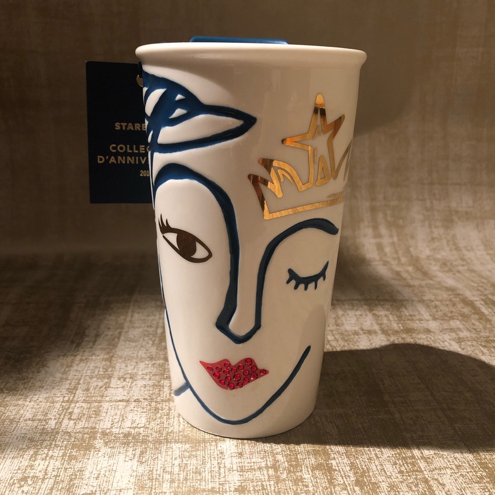 Starbucks coffee cup